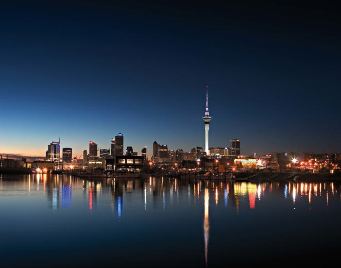 Skytower Night Auckland Skyline (1)